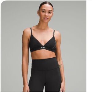Lululemon License to Train Triangle Bra